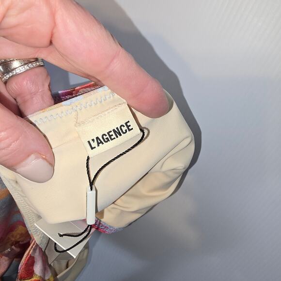 L'Agence Lisa Soft Cloud One Piece Swimsuit Floral Deep V Pearl Buckle Small NEW - Picture 5 of 9